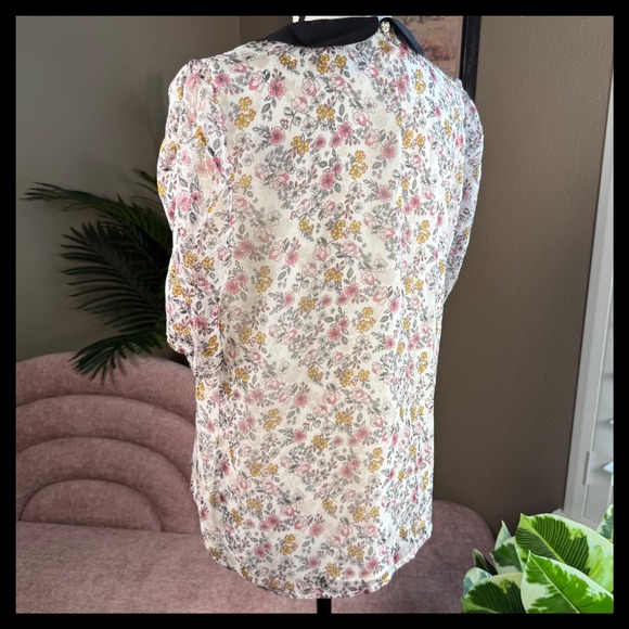 Floral Blouse Black Collar Sheer Pink Yellow Flowers Cute Top Size Small - Picture 8 of 12